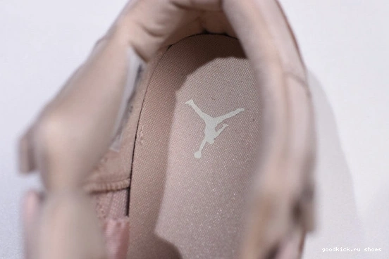 'Rose Gold' AH7860-105 AH7860-105 Womens Jordan 11 AIR Retro 0210